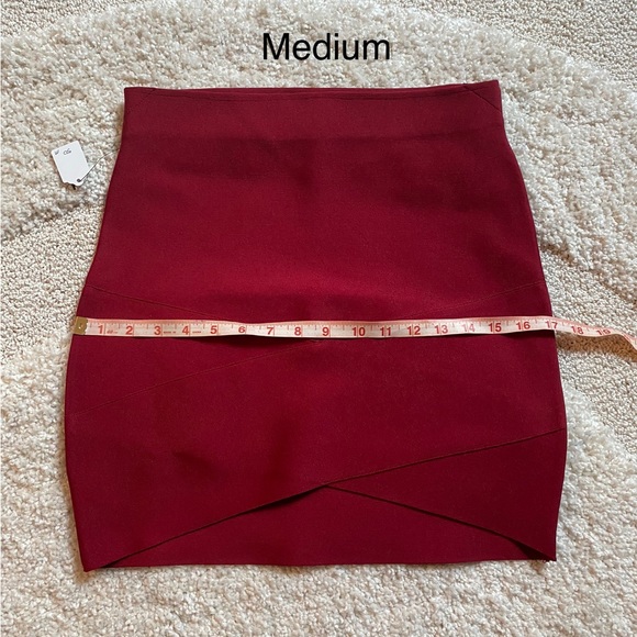NWT Red Bodycon Miniskirt - Picture 11 of 15